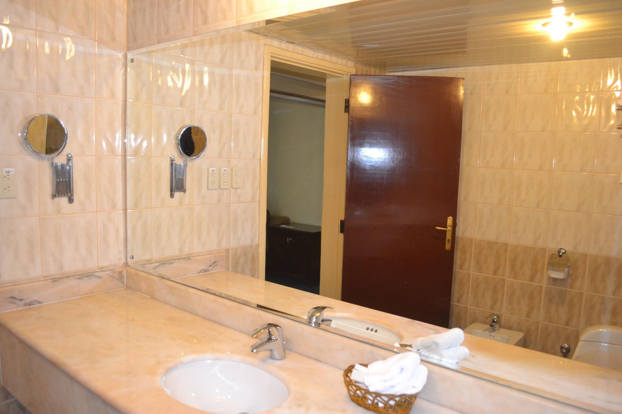 Bilqase Throne Hotel Dammam Esterno foto